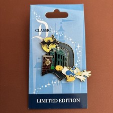 RARE 2011 Disneyland Classic “D” Collection Haunted Mansion Donald Duck D pin picture