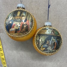 Vtg 1960s era Christmas Ornaments Blue Christmas nativity Scene Bauble, 3.5