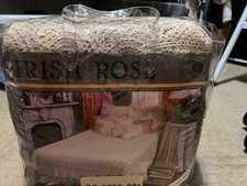 Vintage Keeco Irish Rose Hand-Crocheted Bedspread / Coverlet – 108” x 96” – New picture