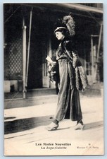 Pretty Girl Postcard With Hat Walking Les Modes Nouvelles c1910's  Antique picture