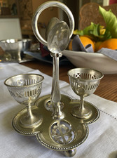 Antique Sheffield Silver Plated Honeymoon Egg Cruet Set, Tête-à-tête, Serv for 2 picture