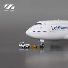 1:400 scale Airline TMX-150 Towbarless aircraft tow tractor airport GSE model picture