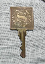 Vintage Sheraton Hotel Room Key no hole no fob picture