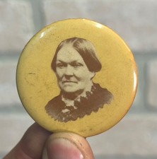 RARE Vintage 1966 Mrs Grundy's Motto Sandyval Pin Button Pinback Sepia 1.75
