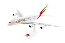 PPC Emirates Airbus A380-800 New Color A6-EUI Desk Top Model 1/200 AV Airplane picture