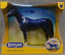 Breyer * Glossy Big Lex * CCA 2026 Collector Club Traditional Model Horse picture