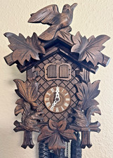 STUNNING LARGE VINTAGE GERMAN ANIMATED SQUIRREL EDELWEISS MUSICAL CUCKOO CLOCK picture