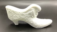 Vintage White Milk Glass Slipper Shoe Cat Head Daisy Pattern picture
