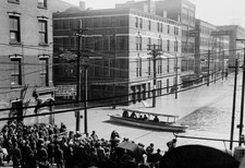 Cincinnati Ohio under water during massive flooding ca 1910-1915 Old Photo picture