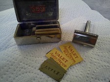 Vintage Razor GEM Valet Auto-Stop with Silver Metal Case and blades picture