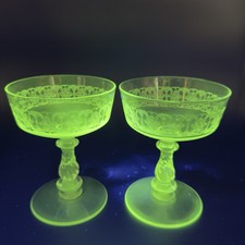 1920s Fostoria Clear Needle Etched Cloverleaf Glasses UV Manganese 365nm Set 2 picture