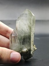 66g Natural Quartz Point Crystal Cluster Specimen With Chlorite Inclusions picture
