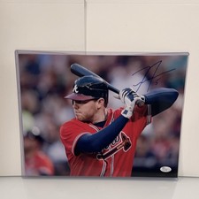 Freddie Freeman Hand Signed Autographed 11x14 Photo JSA COA Braves Dodgers picture