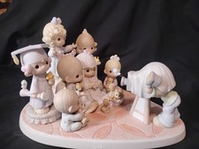 Precious Moments A Portrait Of Loving, Sharing And Caring Figurine In Box 108543 picture