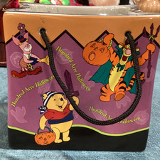 Vintage FTD 2000 Disney Winnie the Pooh Halloween Ceramic Gift Bag Planter New picture