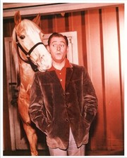 Mr Ed TV series Alan Young as Wilbur Post with Mr Ed 8x10 inch photo picture