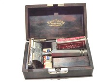 Vintage Ever-Ready Safety Razor With Mahoganite Case Made In USA picture