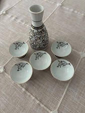 Vintage KUTANI Japan (1000) Thousand Cranes 1 Sake and 5 Cup Set picture