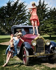 1920s VINTAGE CAR ❤️ Flapper Girl Classic Antique Auto Studio - 8x10 Photo picture