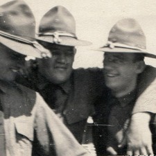 ID'd c1910s WWI US Army Soldiers Fitch Cobb Campaign Hats Snapshot Photo Claude picture