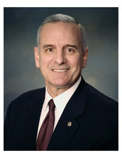 2006 Politician Mark Dayton 8x10 Portrait Photo On 8.5