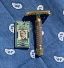 1930s Era Antique Vintage Gillette Aristocrat TTO Safety Razor +5 Blue Blades picture