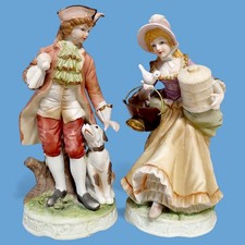 Authentic 2pc VTG 1982 Royal Crown Classic Gallery Colonial Man & Woman 7.75