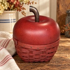 2007 Longaberger Collectors Club Red Apple Basket Wood Lid Dresden Ohio USA Rare picture