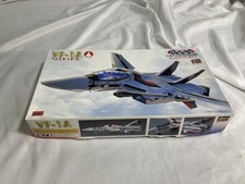 Hasegawa Super Dimension Fortress Macross Series 1/72 Vf-1A Valkyrie Model Kit picture