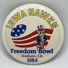 Iowa Hawkeyes 1984 Freedom Bowl Season Hawks College Football Pinback Button Pin picture