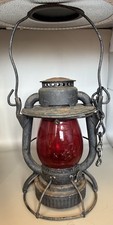 Antique N.Y.C.S. New York Central Railroad Dietz Vesta RR Lantern Red Globe picture