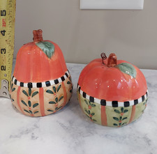 Kurt S. Adler Inc. Ceramic Pumpkin Salt & Pepper Shakers Set of 2 picture