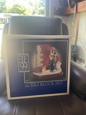 EKJ BLOCK SET FIGURINES JAZZ  1999 / EMMET ON ICE 2002  / APRIL IN PARIS 2002 picture