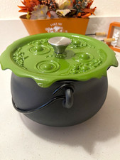 Cast Iron cauldron Pot with green bubble lid picture