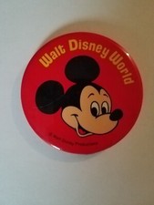 VINTAGE 1980's Walt Disney World Productions Mickey Mouse Red PIN BUTTON 3 1/2
