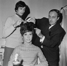 British pop singer actress Helen Shapiro hairdresser John Spence s- Old Photo picture