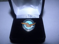 PRATT & WHITNEY AIRCRAFT ENGINES LAPEL TACK PIN PILOT / EMPLOYEE CHRISTMAS GIFT picture