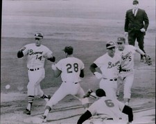 LG863 1965 Wire Photo WOODY WOODWARD Milwaukee Braves Los Angeles Dodgers MLB picture