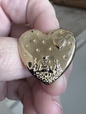 Dreamworks Variety Club Shrek Fiona Donkey Pin Heart Shaped Gold Tone NOS picture