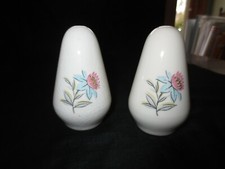 1950's STEUBENVILLE FAIRLANE Pottery SALT & PEPPER SHAKERS - No Plugs picture