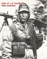 WW2 8x10 Photo German Soldier Carrying MG 42 Machine O3850 picture