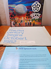 1982 Walt Disney World EPCOT CENTER Pictorial Guidebook w/ Envelope JRR51 picture