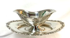 Towle 2809 Sauce Bowl or Gravy with attached Under plate Silver Plated Quality picture