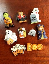 Vtg. LOT-HALLOWEEN PINS-E.U. /Hallmark/Funworld●Ghost,BatBear,Mummy,WitchBear picture