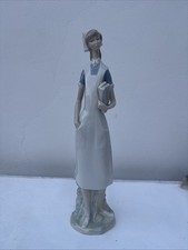 Lladro 4603 Nurse Mint Condition No Box  Glossy Finish picture