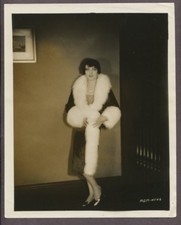 PAULINE STARKE Sexy Glamorous Flapper Girl Fashion 1927 PHOTO Silent Film J3880 picture