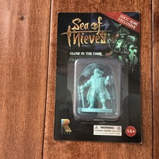 Sea Of Thieves Pirate Lord SDCC 2016 Exclusive Glow In The Dark picture