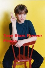 Jonathan Jackson 4×6 Photo vintage picture celebrity pix 90’s red chair legs picture