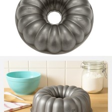 Vintage West Bend Aluminum Bundt Angel Food Cake Pan Fluted Tube Mold 1960s–70s picture