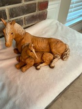 Beautiful Horse Pals Figurine Statue 1998 Made in USA  Foal Mom Ceramic 10” X 7” picture